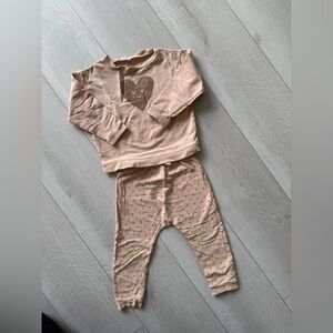 Quincy Mae set 2-3 years